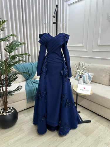 فستان سهره كحلي باربي تفته سيلا راقي وااانيق من Ma...