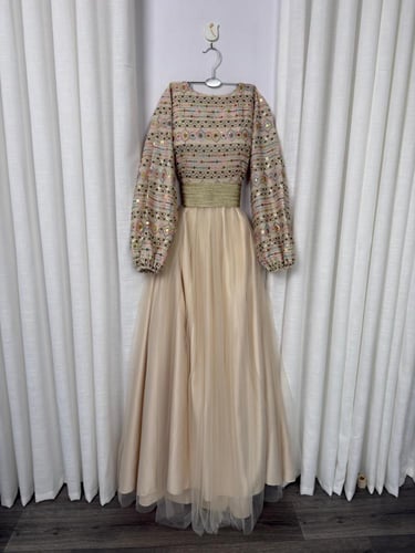 جلابيه يوم التأسيس تل أصلي فاخر من Miar Fashion