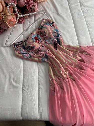 فستان بنكي شيفون صدر تطريز