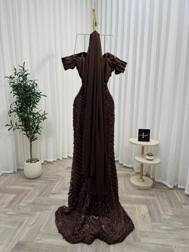 فستان سهره بني باربي مع قماش سهره من Miar Fashion