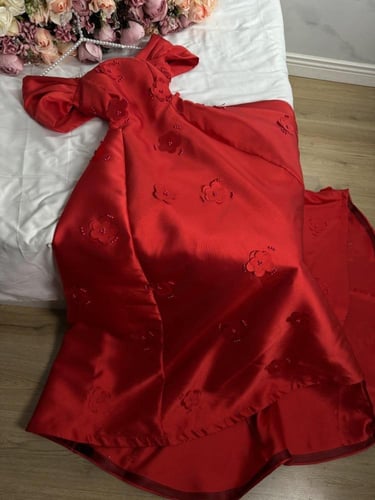 فستان سهرة أحمر مبكادو مطرز ورود /Mair Fashion