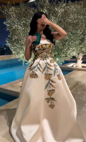 فستان سهرة فاخر خامة ميكادو