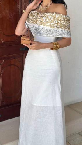 فستان سهره تطريز بالخط العربي المزخرف من Miar Fash...