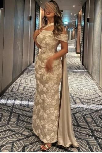 فستان نوف بتصميم فخم وأنيق