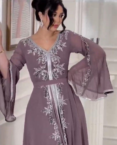 جلابيه مطرز