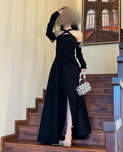 فستان أسود لكره كم مطرز منفصل /Mair Fashion