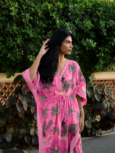 Pink Jungle - قفطان