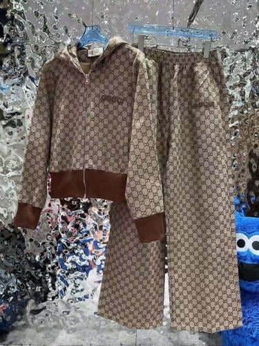 طقم قوتشي قطعتين