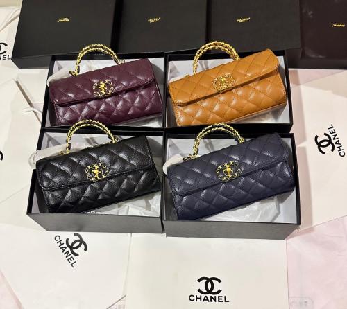 شنطه شانيل لوقو ذهبي