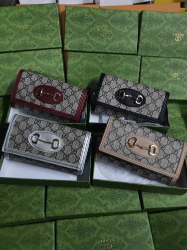 شنط كوتش نانو