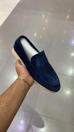 شوزات لوربينا