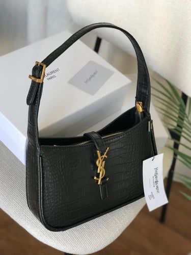 شنط سان لوران