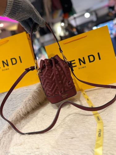 شنطه فندي ماستر