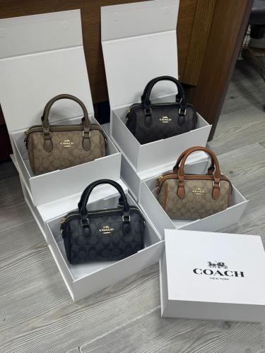 شنطه كوتش بيضاوي