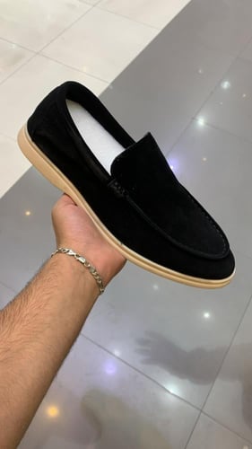 شوزات لوربينا