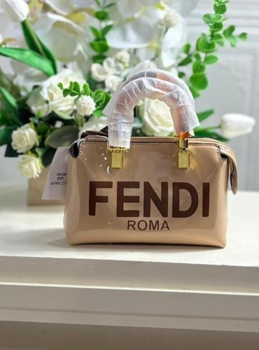 شنطه فندي ميني