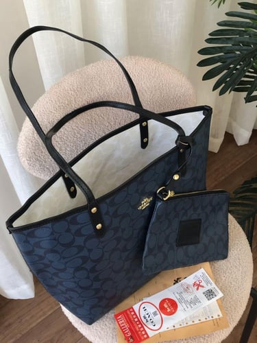 شنط كوتش دبل فيس