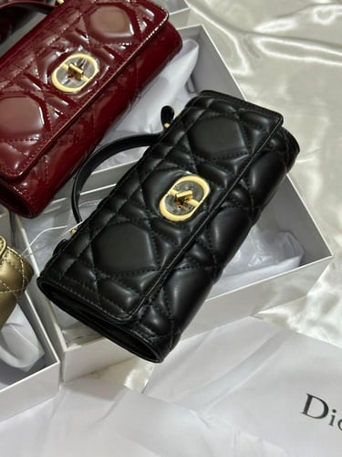 شنطه ديور مستطيل