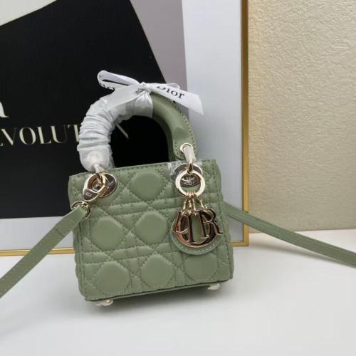 شنطه ليدي ديور ميني ماستر