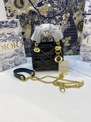 شنطه ليدي ديور حجم صغير