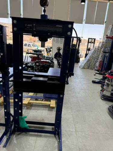 مكبس هيدروليك 30طن abt