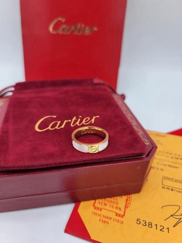 خاتم كارتير بملحقاتها