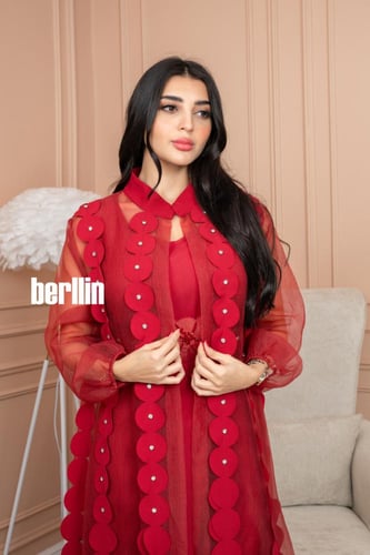 جلابية مفتوحة قطعتين مميزة بطبعات راقية لون احمر