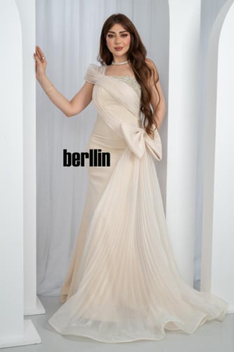 فستان رويال شامبين بكتف واحد تطريز كريستالي طيات ش...