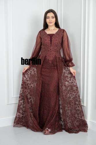 فستان سهرة برغندي بتصميم ملكي تطريزات براقة أكمام...