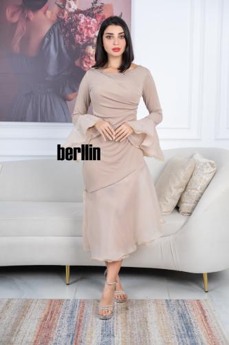 فستان بيج مع تصميم درابية على الصدر يتميز بأكمام و...