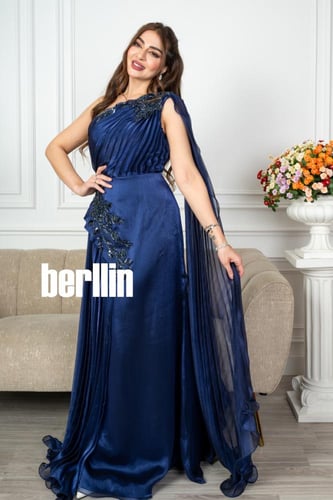 فستان سهرة طويل بيليسيه بتطريز فخم كم ذيل لون ازرق