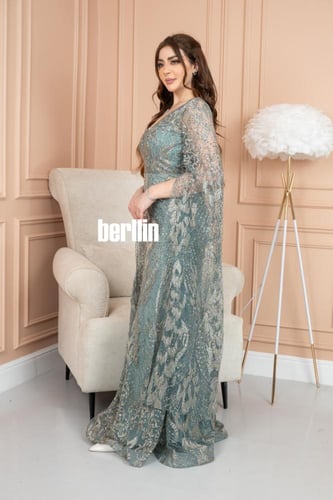 فستان سهرة حورية البحر مطرز بأكمام كيب تيفاني