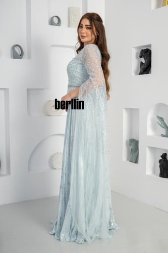 فستان سهرة شيفون بليسية مزين باللؤلؤ لون سماوي