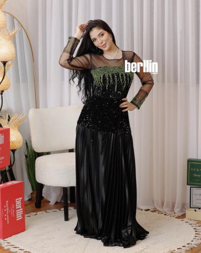 فستان سهرة خرز لونين مميز بتكسيرات من الأسفل