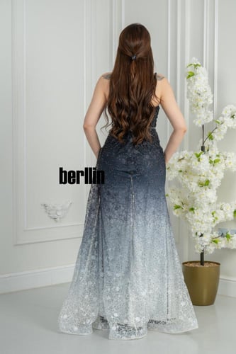 فستان سهرة طويل متدرج الألوان (أومبري) مطرز بالكري...