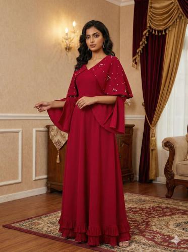 فستان سهرة طويل أحمر بوشاح كاب ولؤلؤ