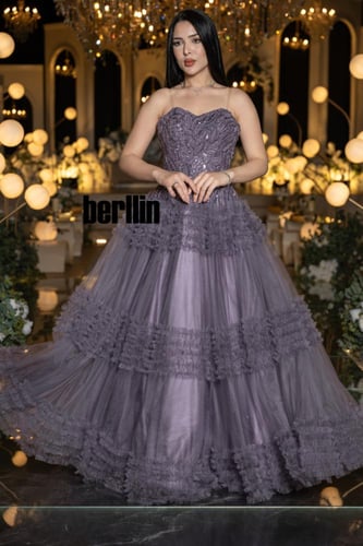 فستان سهرة موف مطرز بالكورسيه وتنورة تول بطبقات كش...