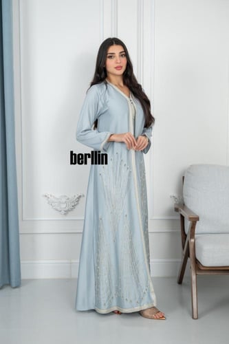 جلابية قطعتين مغربي مميزة بتطريز وفصوص لون سماوي ف...