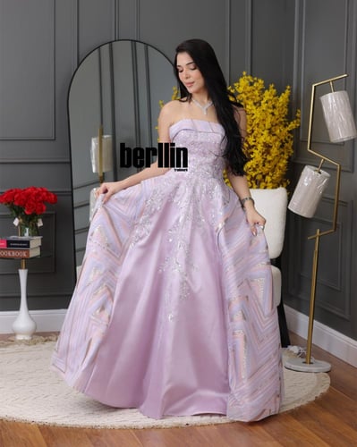 فستان توب موف مزين بتطريز كمبيوتر بارز فخم