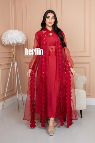 جلابية مفتوحة قطعتين مميزة بطبعات راقية لون احمر