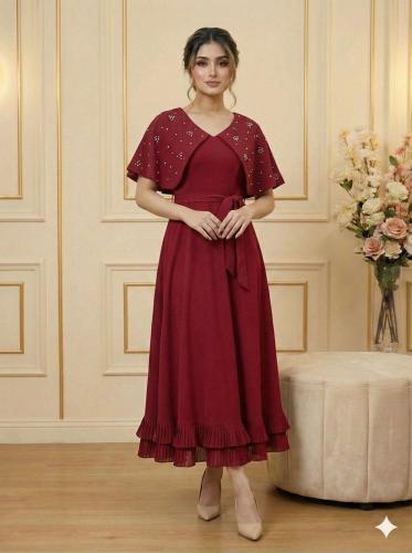 فستان "سحر اللافندر" الملكي تطريز يدوي فاخر مع كيب...