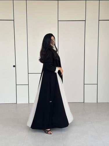 Black crepe abaya with beige crepe, gathered desig...