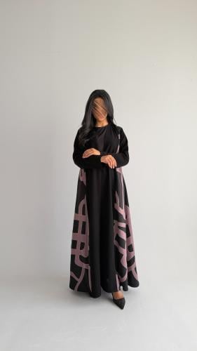Black crepe fabric abaya with a flared design and...