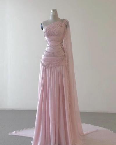 فستان شيفون مع كسرات