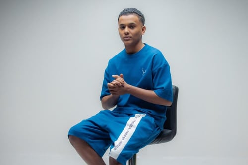 شورت ألازرق