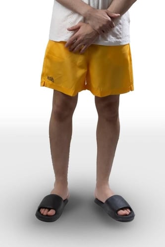 شورت سباحة أصفر