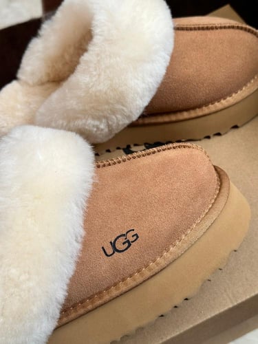 UGG