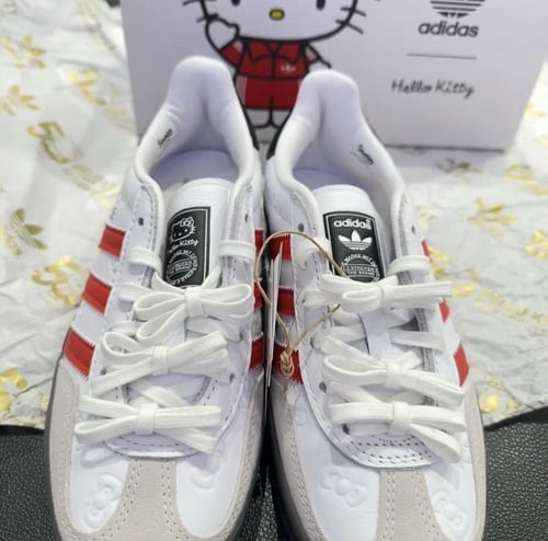 Adidas x hello kitty