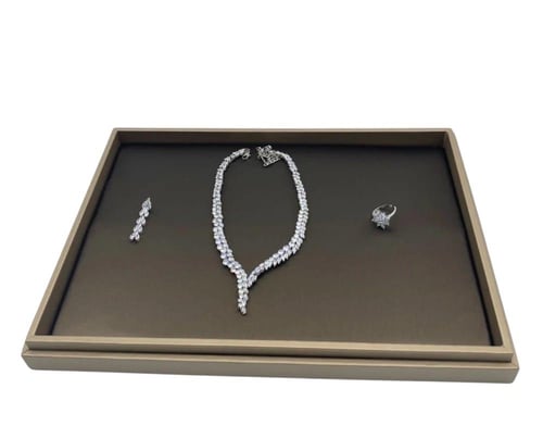 طبق مجوهرات