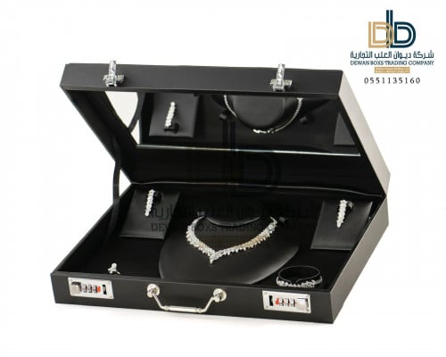 علبة مجوهرات مضيئة-أسود